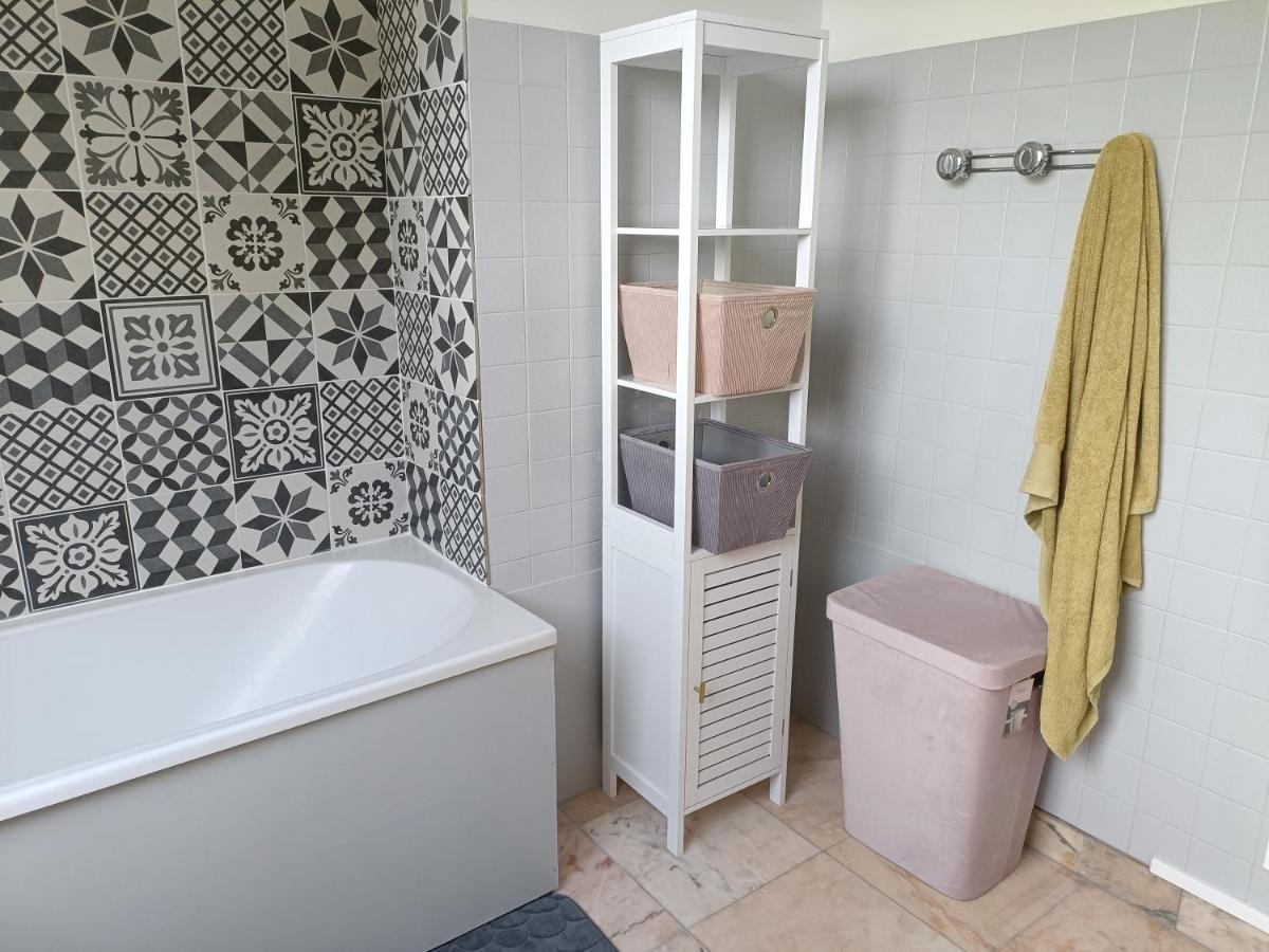 Chambre Dans Un Ecrin De Verdure Ressourcant Bourth Extérieur photo